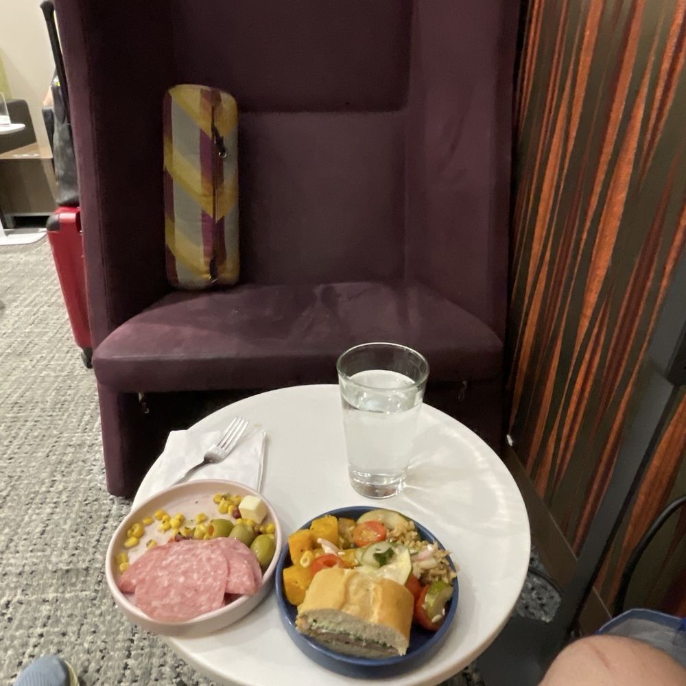 Escape Lounges - The Centurion Studio Partner - An example of the foods they offer (July 2025) - Airport Lounges Near Me - Burlington, Kentucky Escape Lounges - The Centurion Studio Partner - An example of the foods they offer (July 2025) - Airport Lounges Near Me - Burlington, Kentucky