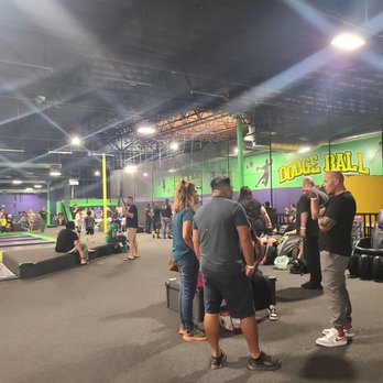 Get Air - Over crowded this picture doesn't do it justice - Trampoline Parks Near Me - Pomona, California