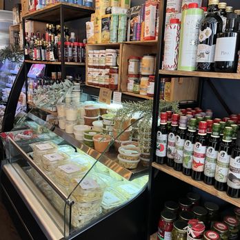 Table Mercato - Delis Near Me - Boston, Massachusetts