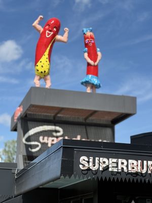 Superdawg Drive-In by null