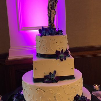 Cake Expressions - In awe of it's simple yet so so beautiful and tasty wedding cake! - Bakeries Near Me - Santa Clara, California Cake Expressions - In awe of it's simple yet so so beautiful and tasty wedding cake! - Bakeries Near Me - Santa Clara, California
