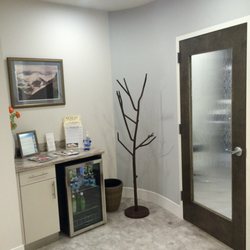 Drewyer Dentistry Burtonsville - Reception Area