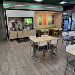 Minute Mart - Subway dining area