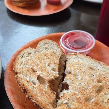 Brunch Daytona - Hearty whole wheat toast! - Breakfast & Brunch Near Me - Daytona Beach, Florida