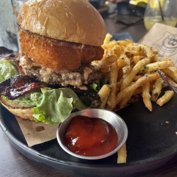 Batch - The brisket burger - American Near Me - Miami, Florida Batch - The brisket burger - American Near Me - Miami, Florida