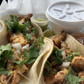 Sanchez Tacos - Chicken tacos with fresh cilantro and onion with a side of fresh pinto beans. - Food Trucks Near Me - Rio Rancho, New Mexico