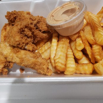 Guthrie’s Chicken - Snack size portion included 4 strips, fries, and special sauce - Fast Food Near Me - Memphis, Tennessee