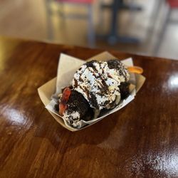 AZ Chimney Cakes - Oreo dirt cake nachos