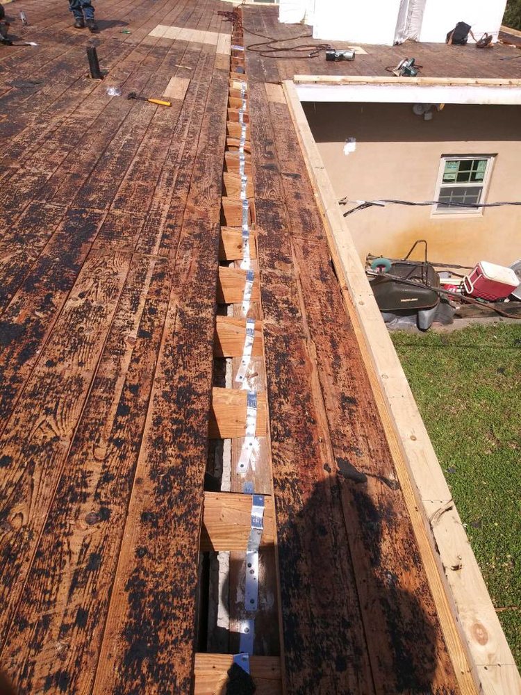 Slide of Gator Roofing & Construction