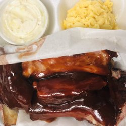 Uncle Eddie’s BBQ - 1/2 rack ribs Mac n cheese and coleslaw