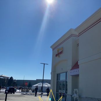 In-N-Out Burger - Perfect Day - Fast Food Near Me - Aurora, Colorado In-N-Out Burger - Perfect Day - Fast Food Near Me - Aurora, Colorado