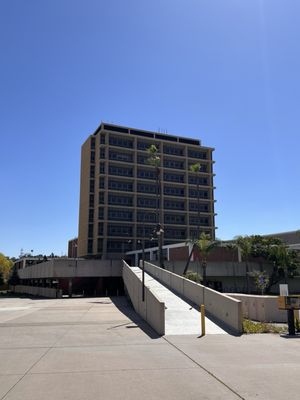 California State University, Los Angeles by null