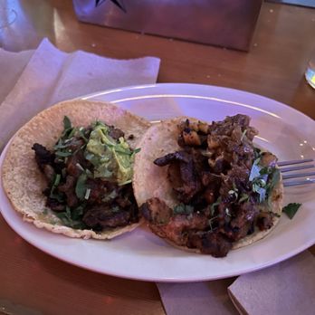 Big Star - Taco De Carne Asada and Pollo Barbacoa Taco - Mexican Near Me - Chicago, Illinois