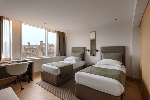 Royal Garden Hotel by null