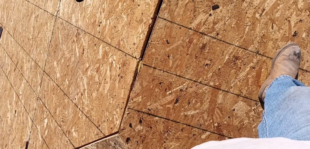 Slide of Regio's Roofing