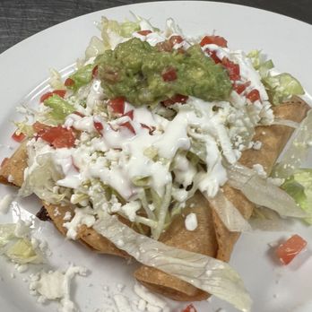 Los Primos Restaurant Y Taquería - Taquitos de papa - New Mexican Cuisine Near Me - Fresno, California
