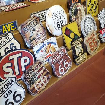 Route 66 RoadRunner - Inside trash and trinkets - Cafes Near Me - Seligman, Arizona