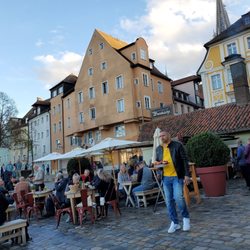 Historische Wurstkuchl - River front eating