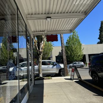 Ragan's Boutique - Women's Clothing Near Me - Portland, Oregon Ragan's Boutique - Women's Clothing Near Me - Portland, Oregon