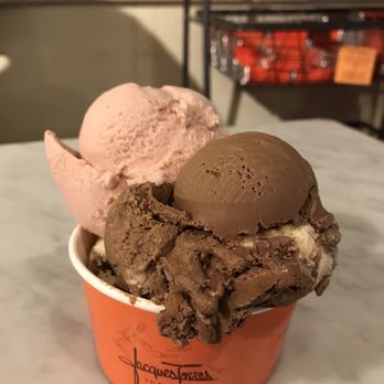 Jacques Torres Chocolate - Chocolatiers & Shops Near Me - Brooklyn, New York Jacques Torres Chocolate - Chocolatiers & Shops Near Me - Brooklyn, New York