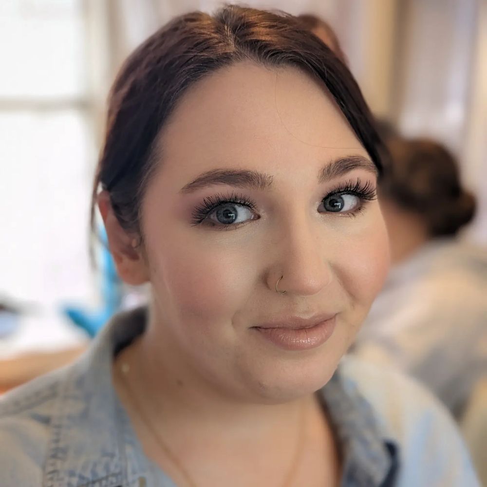 EMBRACE BEAUTY SALON Updated September 2024 26 Photos Cleveland