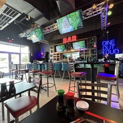 Rock N Roll Sushi - Bar and front area