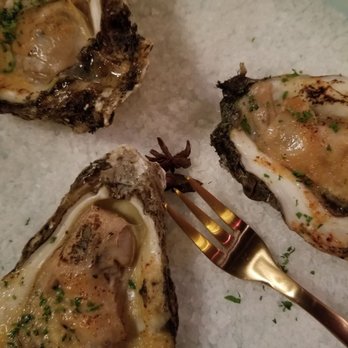 CW's Gin Joint - Grilled oysters - Cocktail Bars Near Me - Tampa, Florida