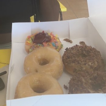 Donut King - Half dozen assorted - Donuts Near Me - Winter Park, Florida