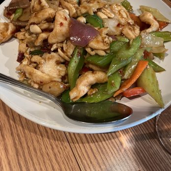 Spice 'n' Steam - Kong Pao Chicken - Dim Sum Near Me - Eugene, Oregon