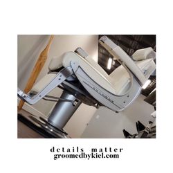 Groomed by Kiel: Executive Barber Shop - Barber chair