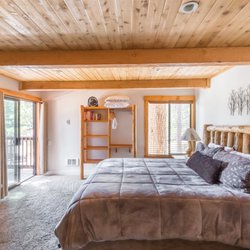 Village Treehouse-II - Master with ultra-wide Eastern king