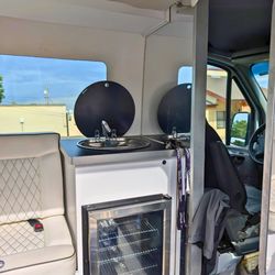 TahoeXpress LimoBus