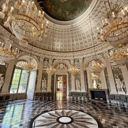 Schloss Und Park Benrath