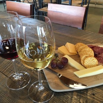 Arché Winery & Vineyard - Wineries Near Me - Saint Jo, Texas