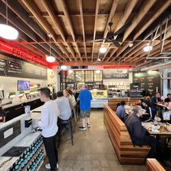 Seasurf Fish Co - Spacious and warm inside vibe