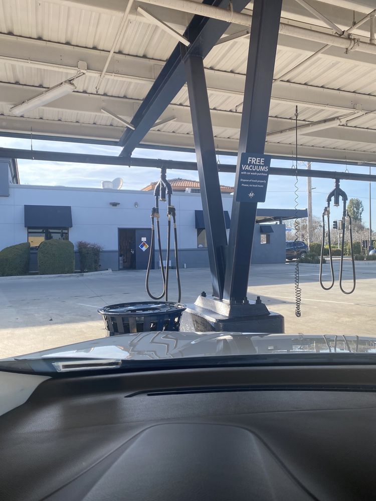 MISTER CAR WASH Updated October 2024 17 Photos & 11 Reviews 1620