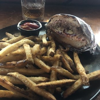 Von's 1000Spirits - BossBourbon BBQ Pulled Pork sandwich - New American Near Me - Seattle, Washington