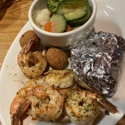 Off Tha Hook Seafood and Grill - Shrimp Dinner with steamed vegetables and corn on the cob