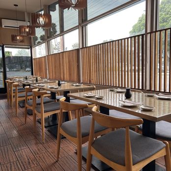Akami Sushi - Interior - Sushi Bars Near Me - Arcadia, California