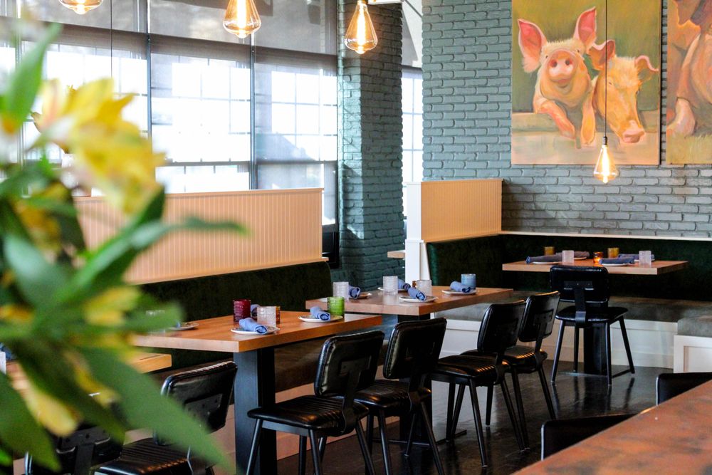 Farm Bar - Ravenswood