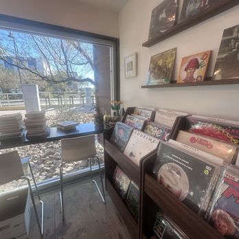 Desierto Books - Bookstores Near Me - Tucson, Arizona