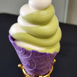 Boba Tree - Salmon Creek - Matcha tea and vanilla cream swirl in a purple cone