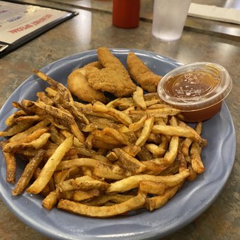 Elgin Street Diner - Diners Near Me - Ottawa, Ontario