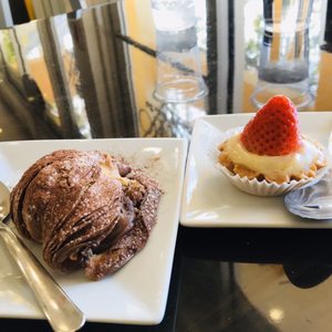 Top 10 Best Pavlova Cake in Miami, FL - Last Updated April 2021 - Yelp