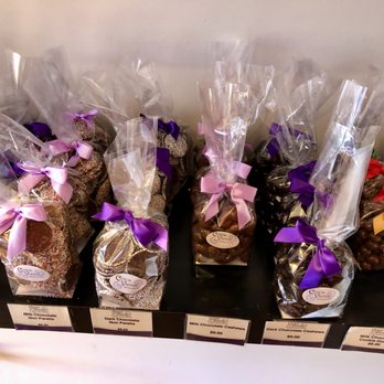Cocoa Vienna - a variety of chocolates on display - Chocolatiers & Shops Near Me - Vienna, Virginia
