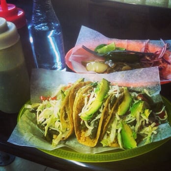 Tacos El Cuñado - You know the drill: tacos vegetariano y agua mineral (+a grilled jalapeno and onion plate!) - Mexican Near Me - Grand Rapids, Michigan Tacos El Cuñado - You know the drill: tacos vegetariano y agua mineral (+a grilled jalapeno and onion plate!) - Mexican Near Me - Grand Rapids, Michigan