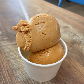 Ben Scoops - Pumpkin spice & lucuma - Ice Cream & Frozen Yogurt Near Me - Torrance, California