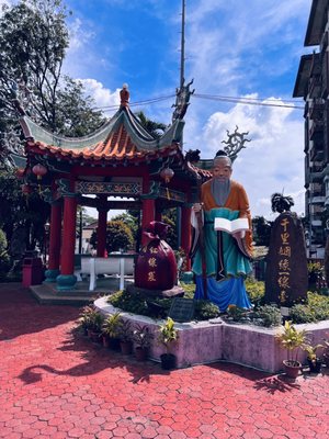 Thean Hou Temple by null