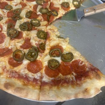 North End Pizza Pub - Pepperoni pineapple jalapeño pizza I believe size large. Def a good size large - Italian Near Me - Murrieta, California North End Pizza Pub - Pepperoni pineapple jalapeño pizza I believe size large. Def a good size large - Italian Near Me - Murrieta, California