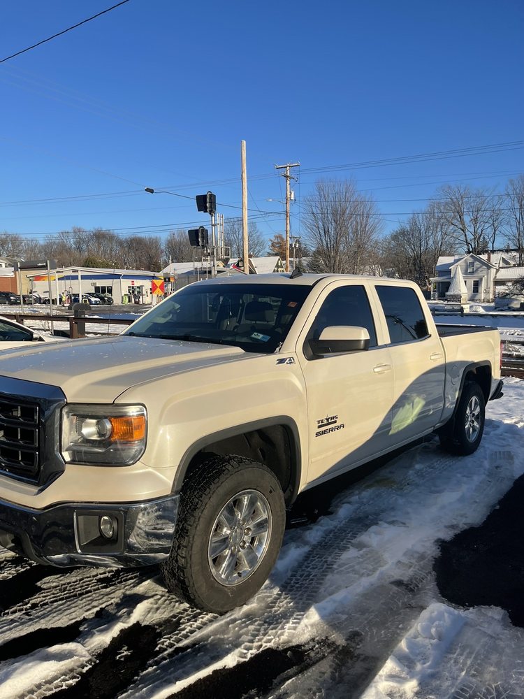 CHAMP CAR WASH Updated September 2024 11 Reviews 124 Pearl St